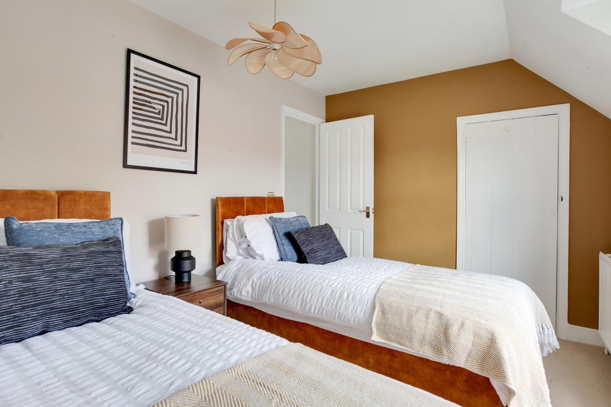 Cosy 3 Bedroom House With Free Parking And Wifi Colchester Extérieur photo